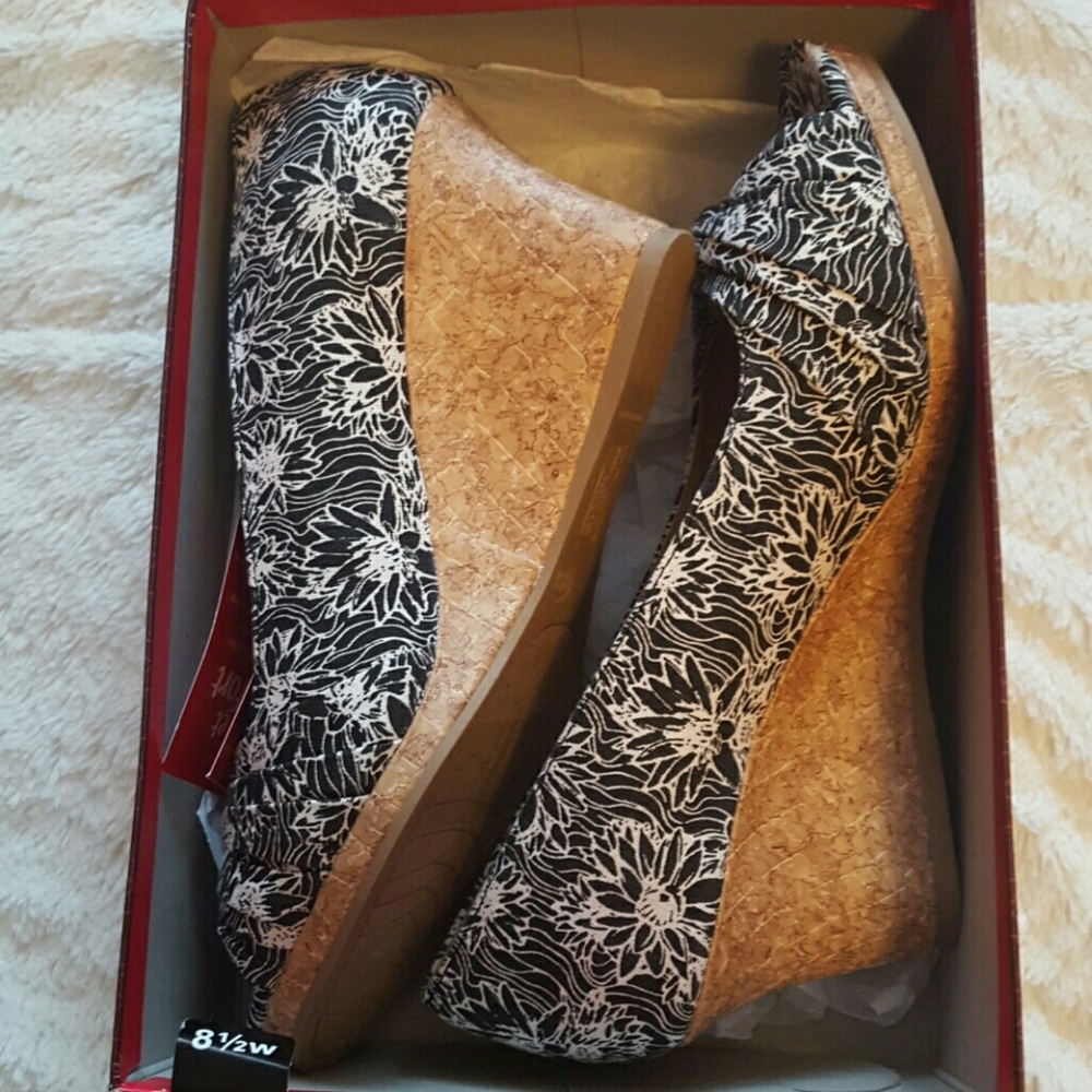 Wedges - Picture 6 of 6